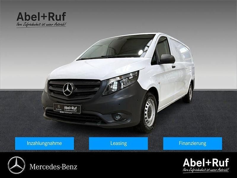 Weiß Gebraucht 2019 Mercedes Vito Van / Kleinbus | 18.088 € (Guter Preis) - Bild 1/4