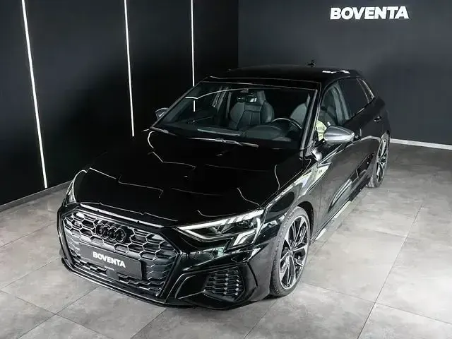 Gebraucht Audi S3 Sport 310 PS (228 kW) 2022 Mythosschwarz metallic Limousine