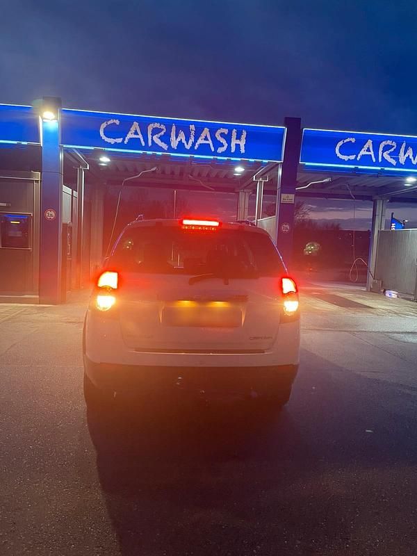 Gebraucht Chevrolet Captiva 167 PS (122 kW) 2012 Weiß SUV