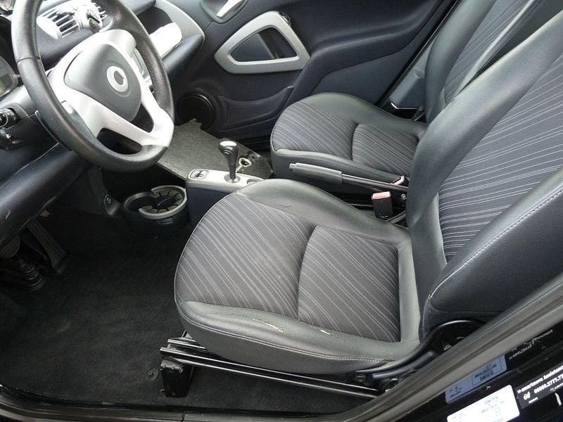 Gebraucht Smart ForTwo Coupé 71 PS (52 kW) 2013 Schwarz Coupé