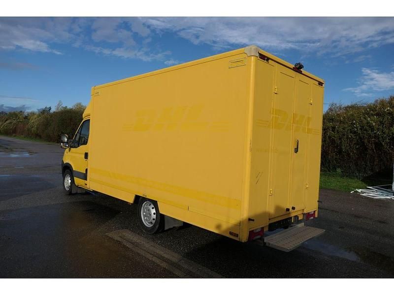 Gebraucht Iveco Daily 106 PS (77 kW) 2011 Gelb Van