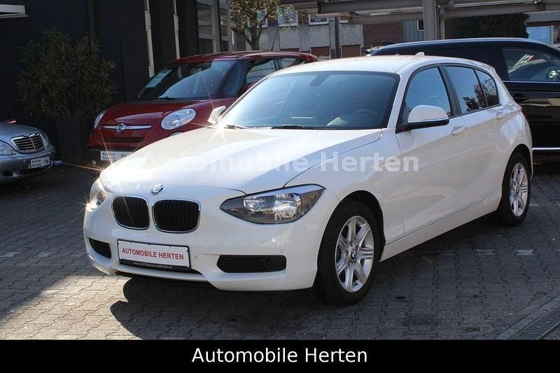 Gebraucht BMW 114 102 PS (75 kW) 2014 Weiß Kleinwagen