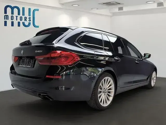 Gebraucht BMW 540 Sport Line 340 PS (250 kW) 2018 Black sapphire metallic Kombi