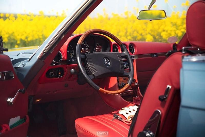 Gebraucht Mercedes SL350 194 PS (142 kW) 1979 Blau Cabrio