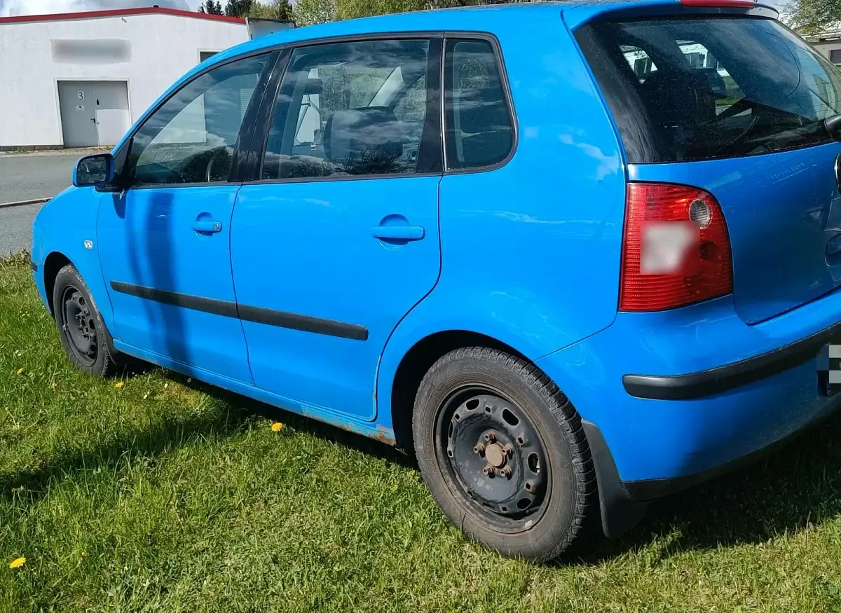 Gebraucht VW Polo 75 PS (55 kW) 2002 Blau Kleinwagen