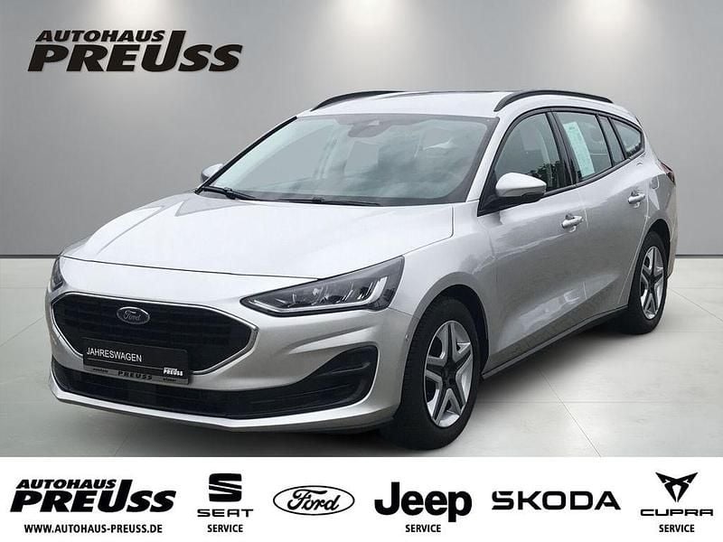 Silber Gebraucht 2022 Ford Focus Cool & Connect Limousine | 19.490 € (Guter Preis) - Bild 1/4