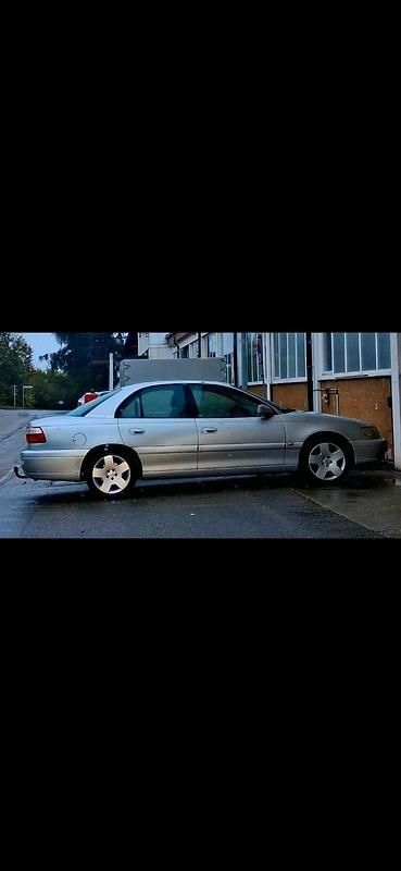 Gebraucht Opel Omega 144 PS (105 kW) 2002 Silber Limousine