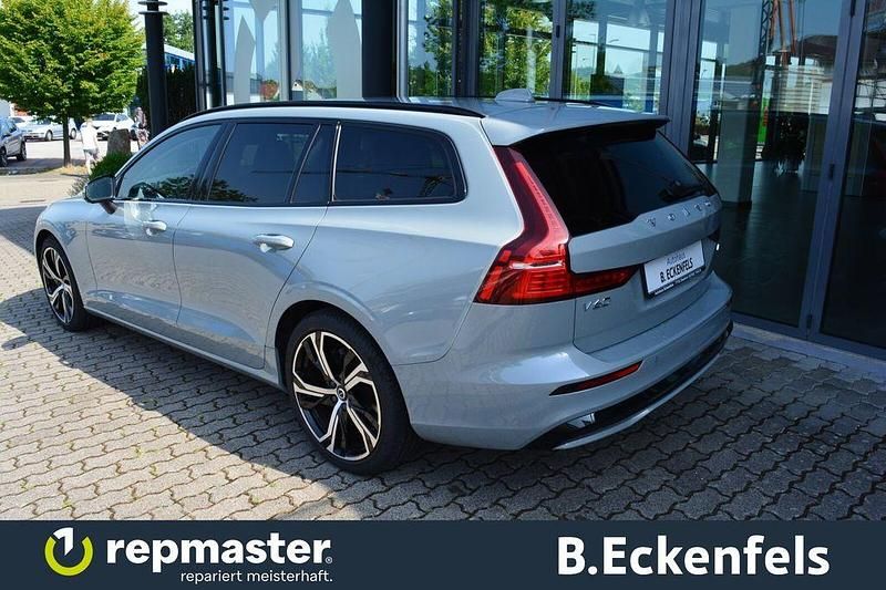 Gebraucht Volvo V60 Plus 197 PS (144 kW) 2024 Grau Kombi