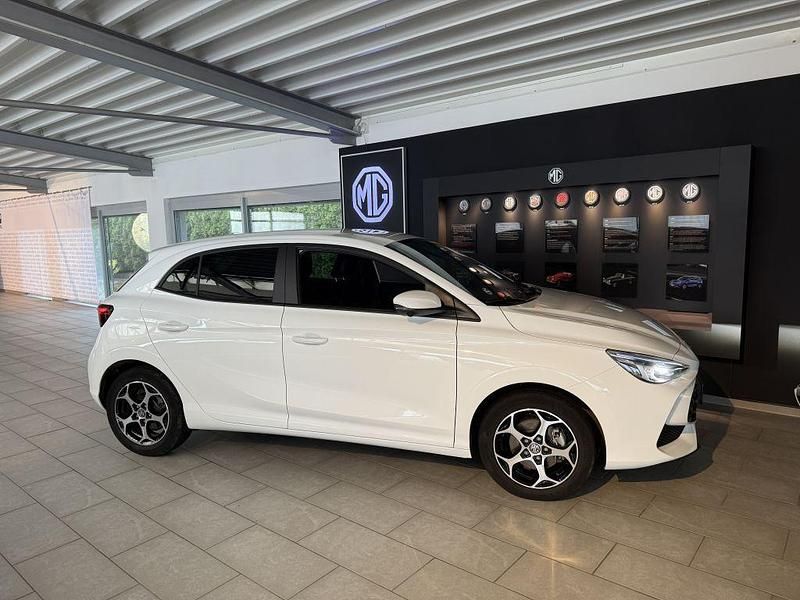 Gebraucht MG MG3 Luxury 194 PS (142 kW) 2024 Weiß Kleinwagen