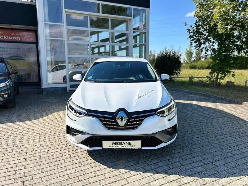 Gebraucht Renault Megane E-Tech R.S. 160 PS (117 kW) 2022 Qncperlmuttweiß Limousine