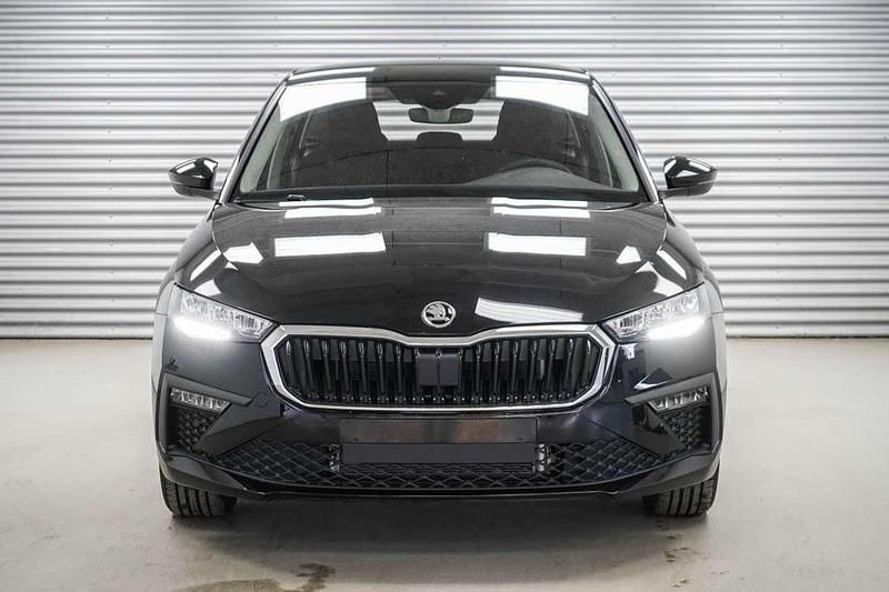 Neu Skoda Scala Selection 116 PS (85 kW) 2026 Black magic metallic ... Kleinwagen