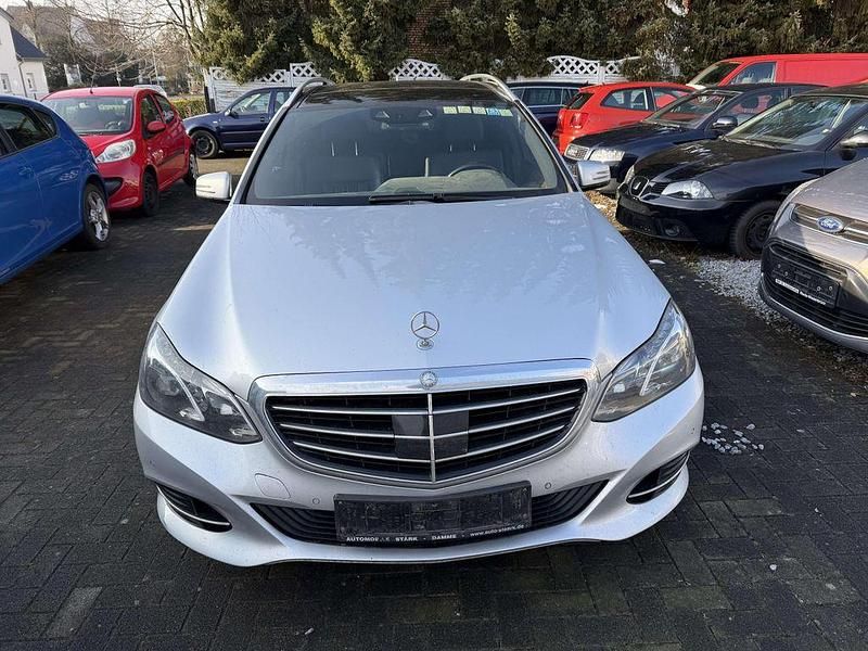 Gebraucht Mercedes E250 204 PS (150 kW) 2014 Grau Kombi