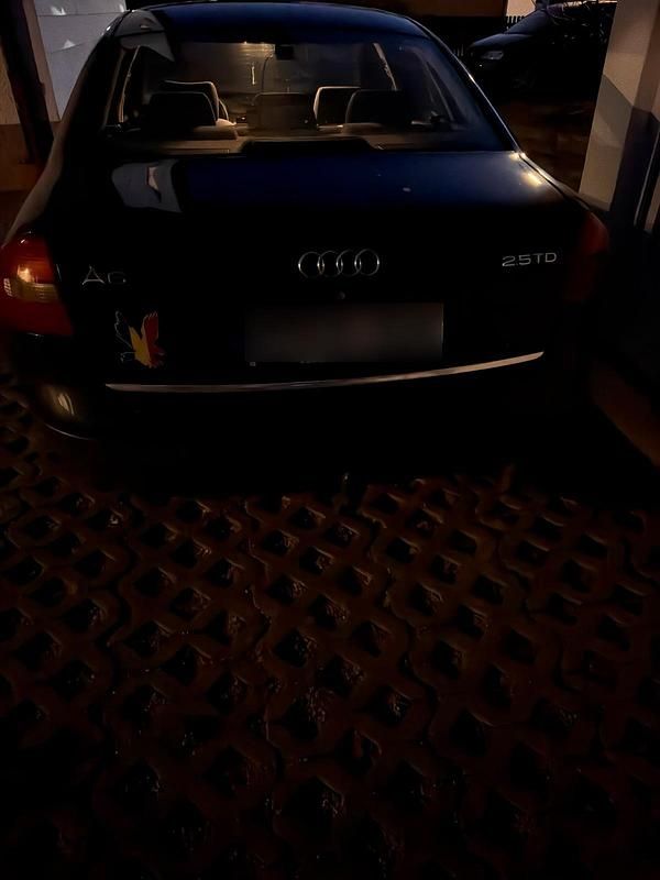 Gebraucht Audi A6 179 PS (131 kW) 2000 Blau Limousine