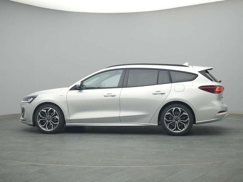 Neu Ford Focus ST-Line X 155 PS (114 kW) 2025 Moondust silver Kombi