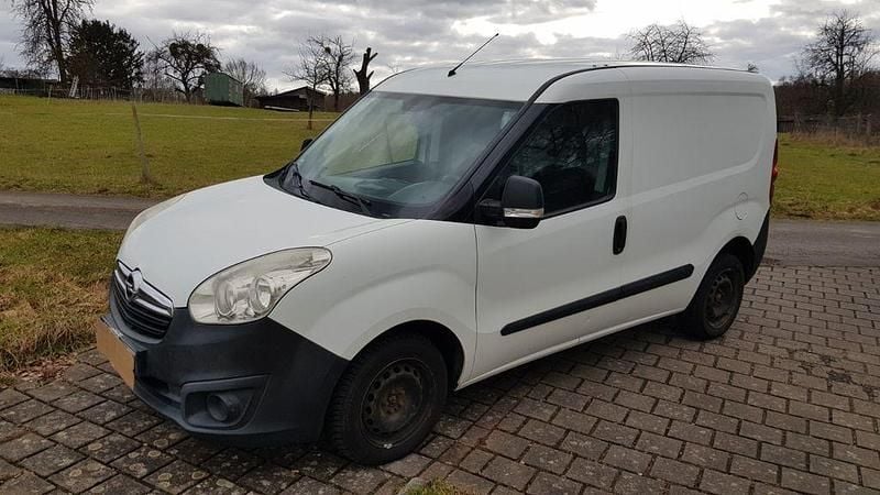 Gebraucht Opel Combo 90 PS (66 kW) 2013 Weiß Van / Kleinbus