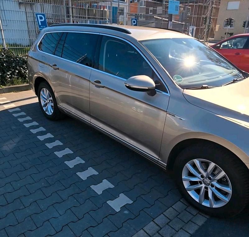Gebraucht VW Passat 190 PS (139 kW) 2015 Kombi