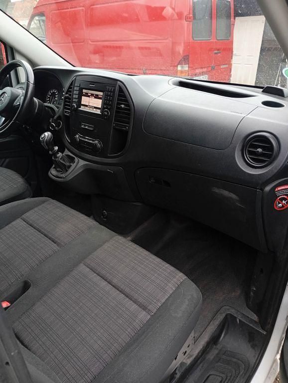 Gebraucht Mercedes Vito 163 PS (119 kW) 2018 Weiß Van