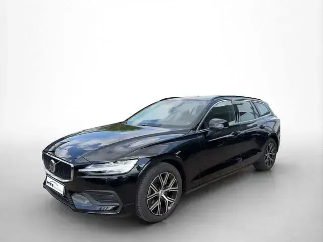Gebraucht Volvo V60 Core 163 PS (119 kW) 2023 Schwarz Kombi
