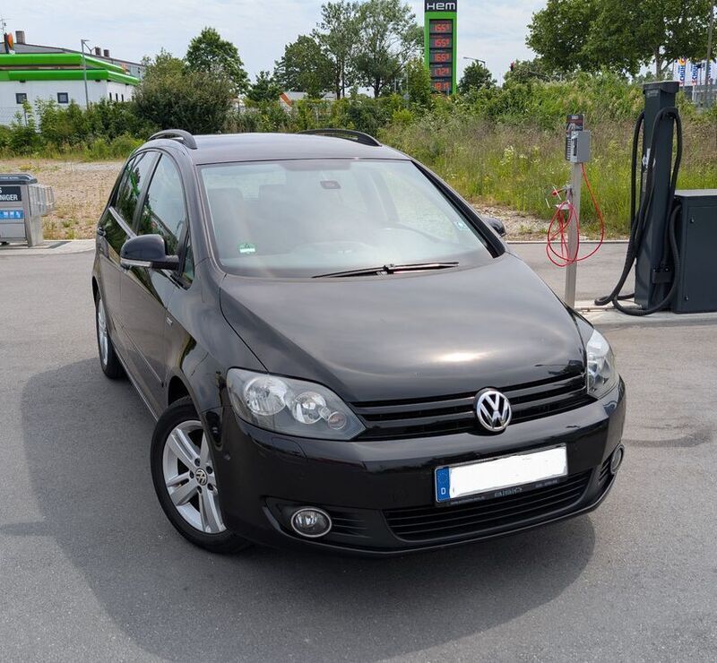 Schwarz Gebraucht 2013 VW Golf Plus Match Van / Kleinbus | 6.500 € (Fairer Preis) - Bild 1/4