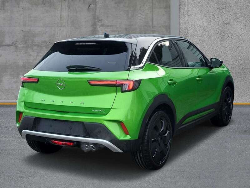 Gebraucht Opel Mokka Ultimate 131 PS (96 kW) 2023 Lackierung matcha green/typ au SUV