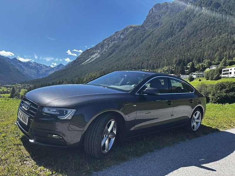 Schwarz Gebraucht 2012 Audi A5 Sportback Design Coupé | 9.500 € (Superpreis) - Bild 1/4