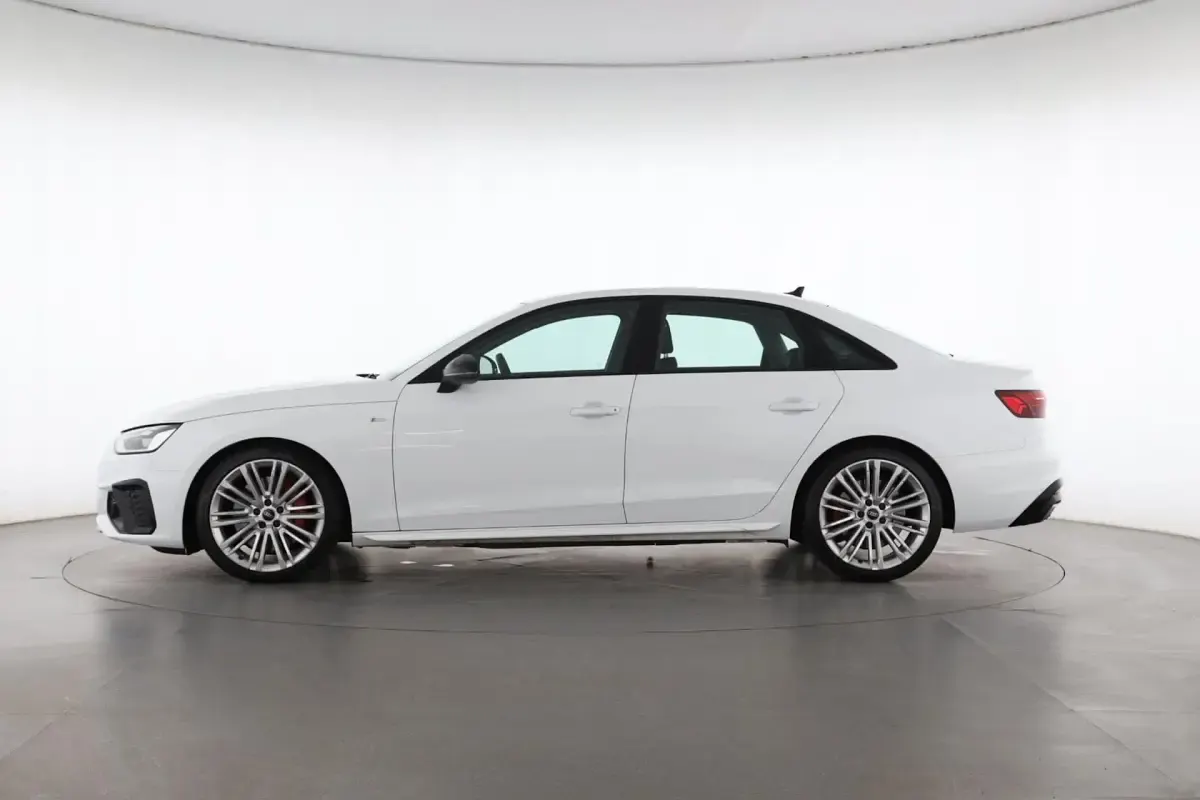 Gebraucht Audi A4 S-Line 286 PS (210 kW) 2023 Weiß Limousine