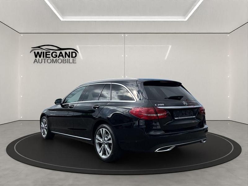 Gebraucht Mercedes C200 Business 184 PS (135 kW) 2019 Schwarz Limousine