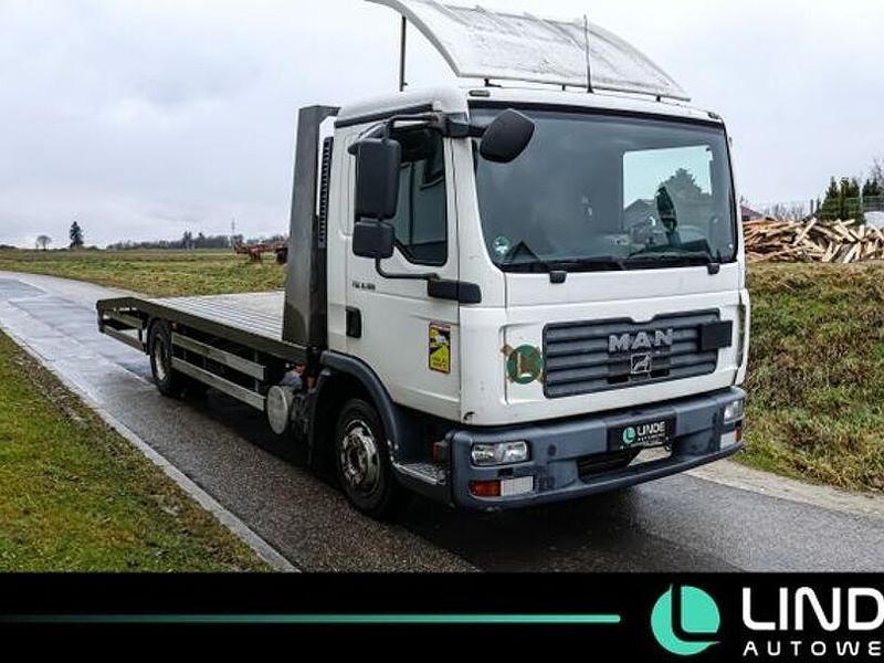 Gebraucht MAN TGE 149 PS (109 kW) 2008 Weiss Van