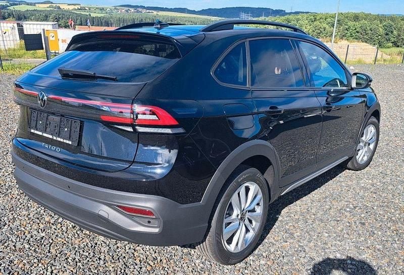 Neu VW Taigo Life 116 PS (85 kW) 2025 Schwarz SUV