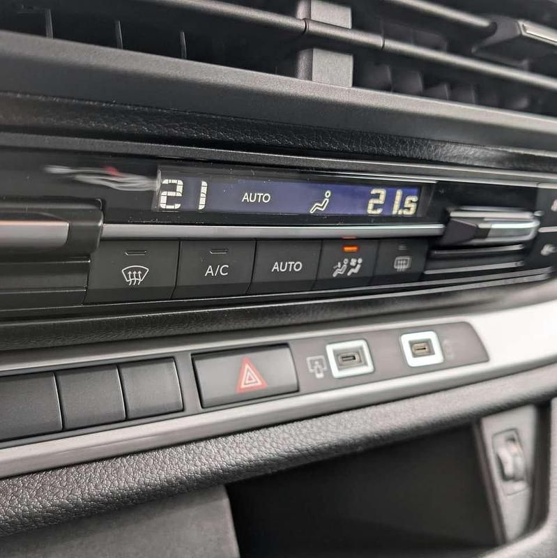 Gebraucht Peugeot Traveller 177 PS (130 kW) 2025 Weiß Van / Kleinbus