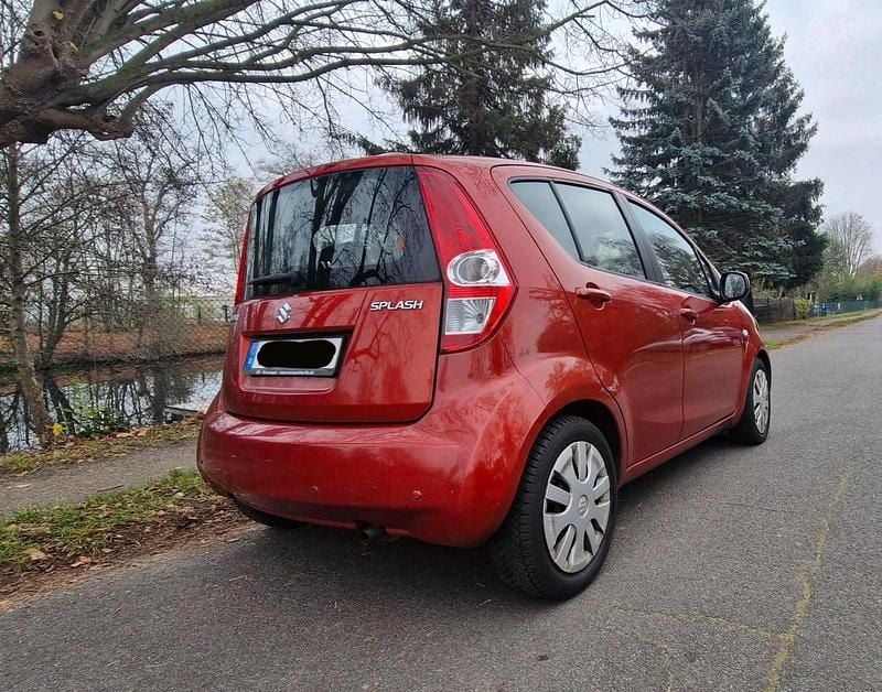 Gebraucht Suzuki Splash 86 PS (63 kW) 2009 Rot Kleinwagen