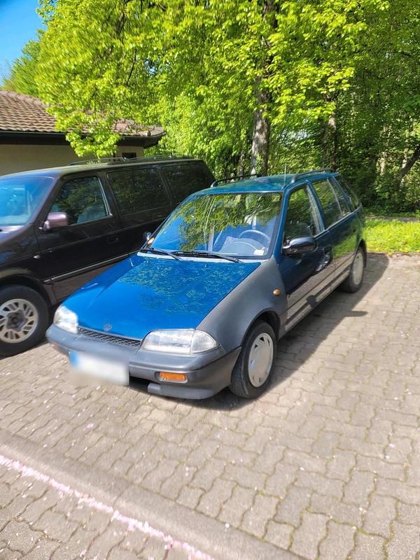 Usata Suzuki Swift 68 CV (50 kW) 1995 Blu Utilitaria