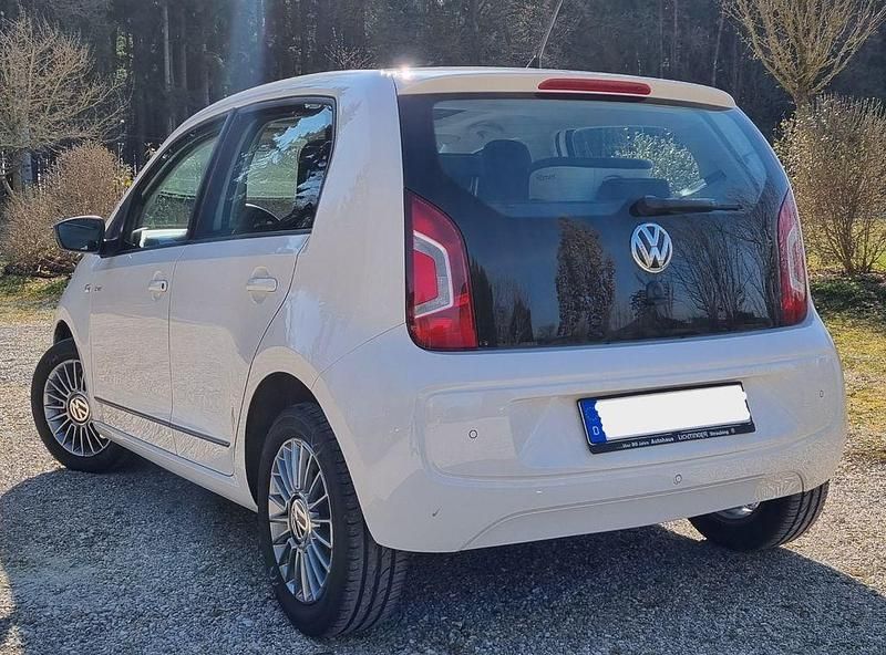 Gebraucht VW up! 75 PS (55 kW) 2014 Weiß Kleinwagen