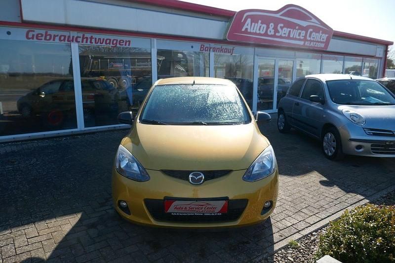 Usata Mazda 2 75 CV (55 kW) 2008 Giallo Utilitaria