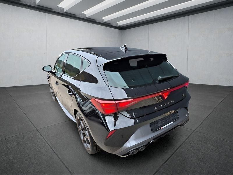 Schwarz Neu 2025 Cupra Leon VZ Kleinwagen | 44.299 € (Fairer Preis) - Bild 1/4