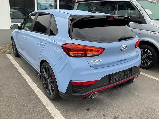 Performance blue performance blue Gebraucht 2024 Hyundai i30 N Performance Limousine | 37.655 € (Teuer) - Bild 1/1