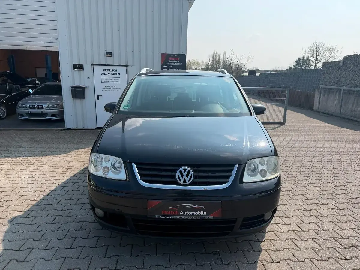 Gebraucht VW Touran 136 PS (100 kW) 2004 Schwarz Van / Kleinbus