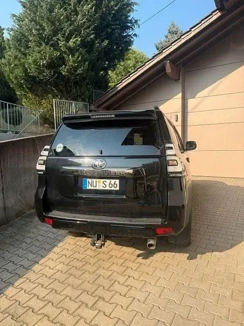 Gebraucht Toyota Land Cruiser TEC-Edition 204 PS (150 kW) 2022 Schwarz SUV