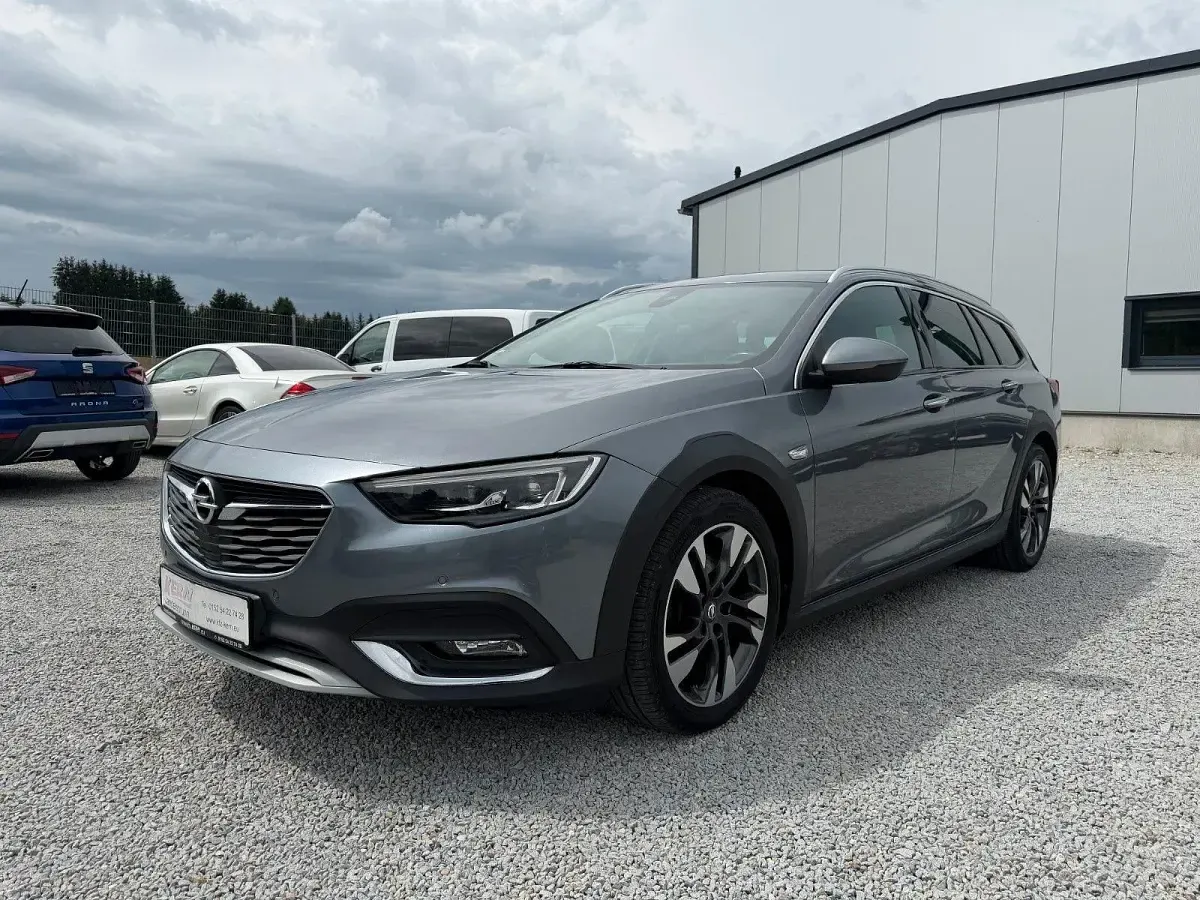 Gebraucht Opel Insignia Country Tourer 209 PS (153 kW) 2018 Grau Kombi