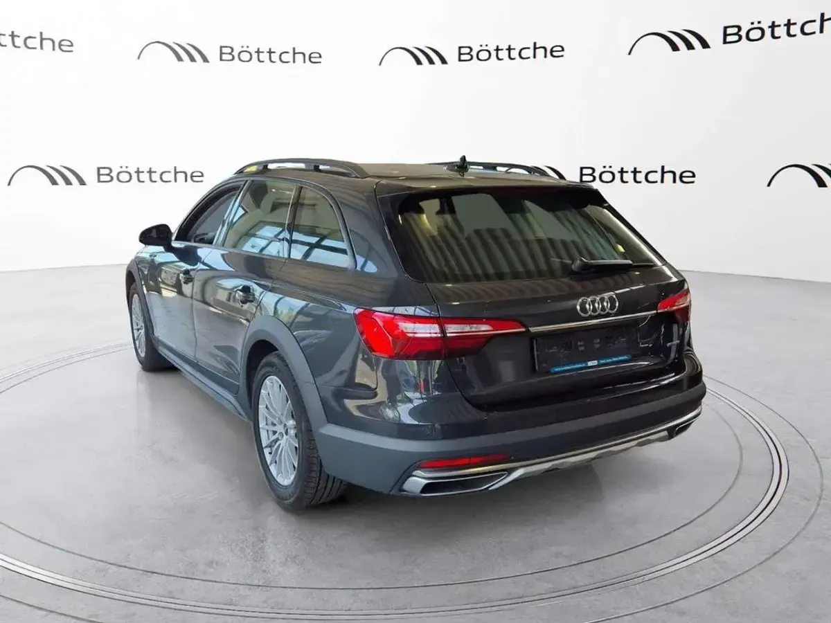 Gebraucht Audi A4 Allroad Basis 265 PS (194 kW) 2021 Manhattangrau metallic Kombi