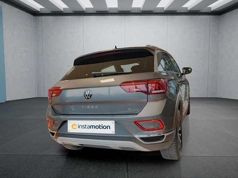 Gebraucht VW T-Roc 150 PS (110 kW) 2024 Grau SUV