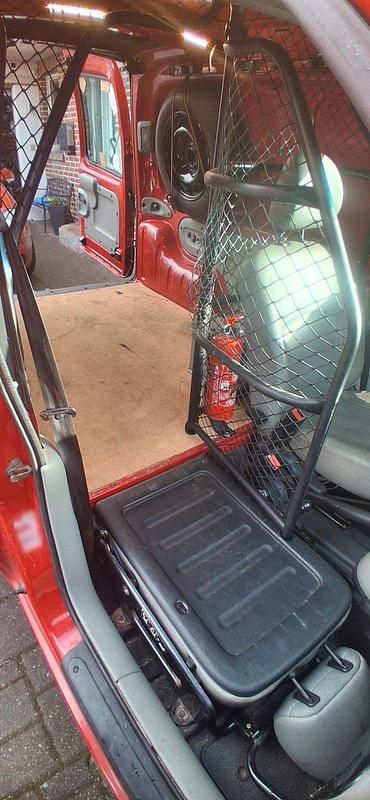 Gebraucht Renault Kangoo 82 PS (60 kW) 2003 Rot Van / Kleinbus