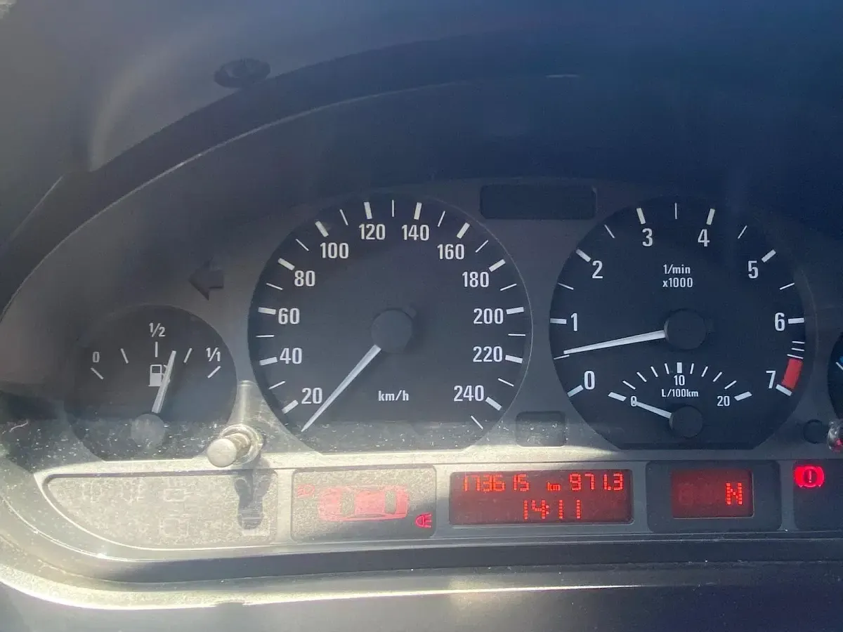 Gebraucht BMW 318 143 PS (105 kW) 2003 Blau Limousine