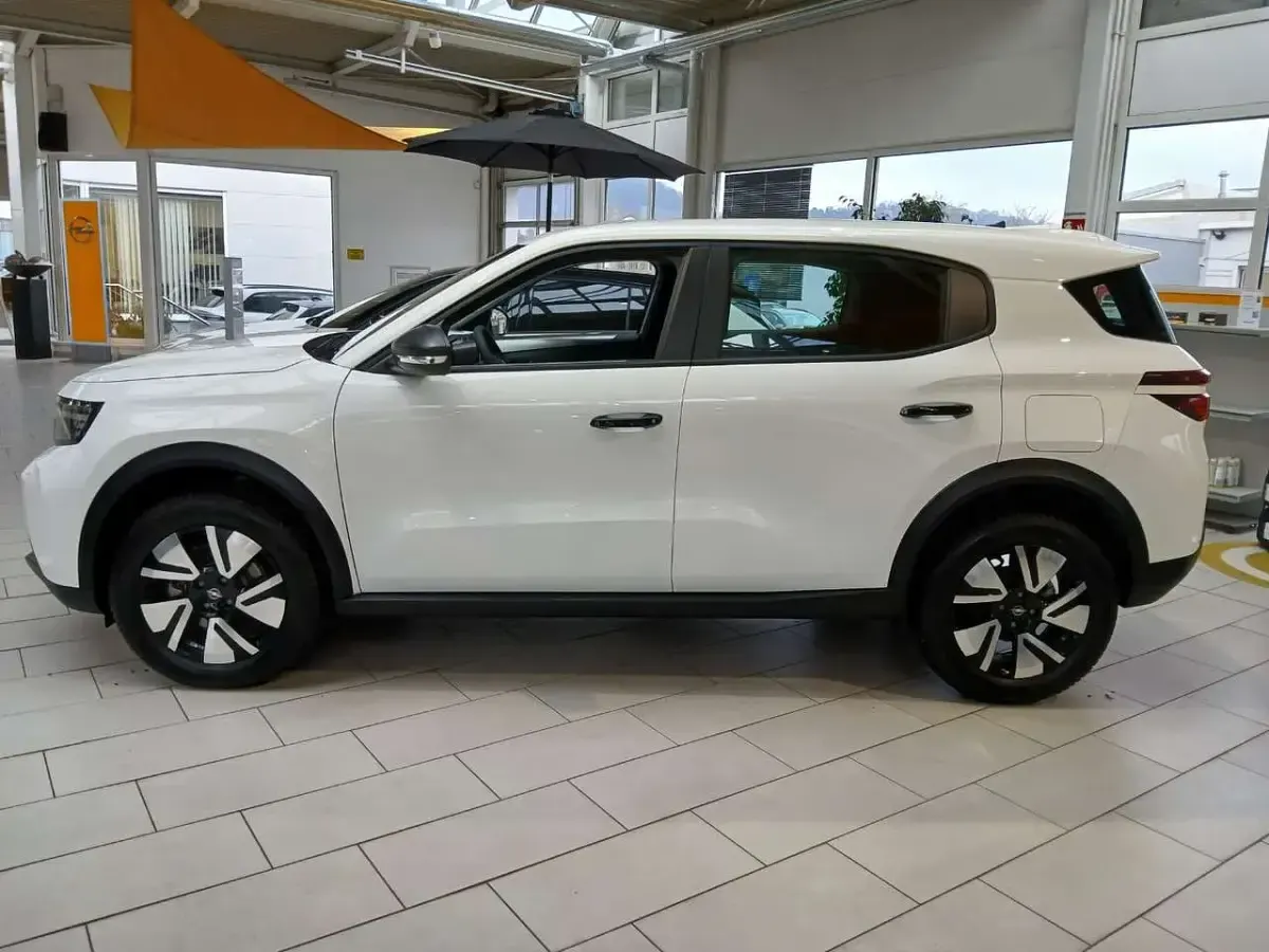Neu Opel Frontera Edition 110 PS (80 kW) 2025 Arktis weiß SUV