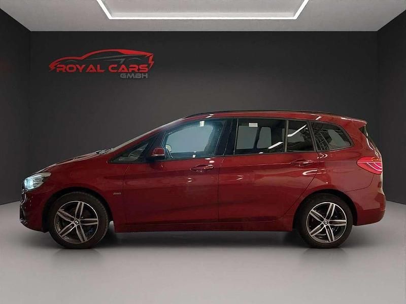 Gebraucht BMW 218 Sport Line 150 PS (110 kW) 2017 Flamencorot brillant Van / Kleinbus