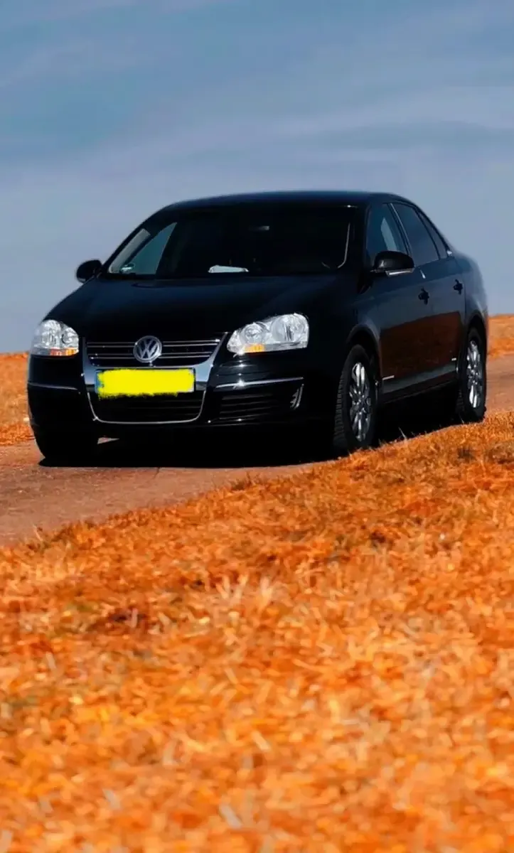 Gebraucht VW Jetta 105 PS (77 kW) 2005 Schwarz Limousine
