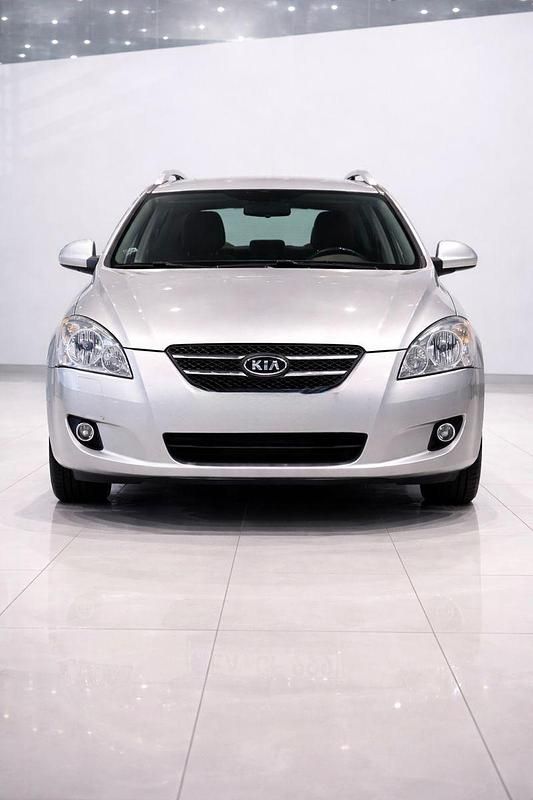 Gebraucht Kia Ceed EX 122 PS (89 kW) 2008 Silber Kleinwagen