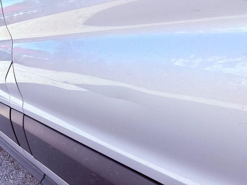 Gebraucht Ford Transit Trend 105 PS (77 kW) 2019 Silber Van / Kleinbus