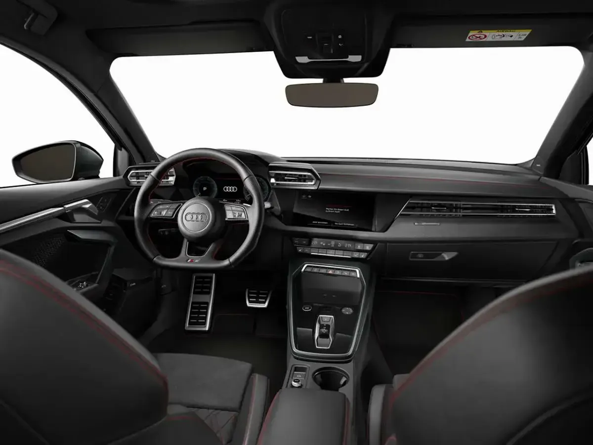 Gebraucht Audi A3 Sport 272 PS (200 kW) 2026 Mythosschwarz Limousine
