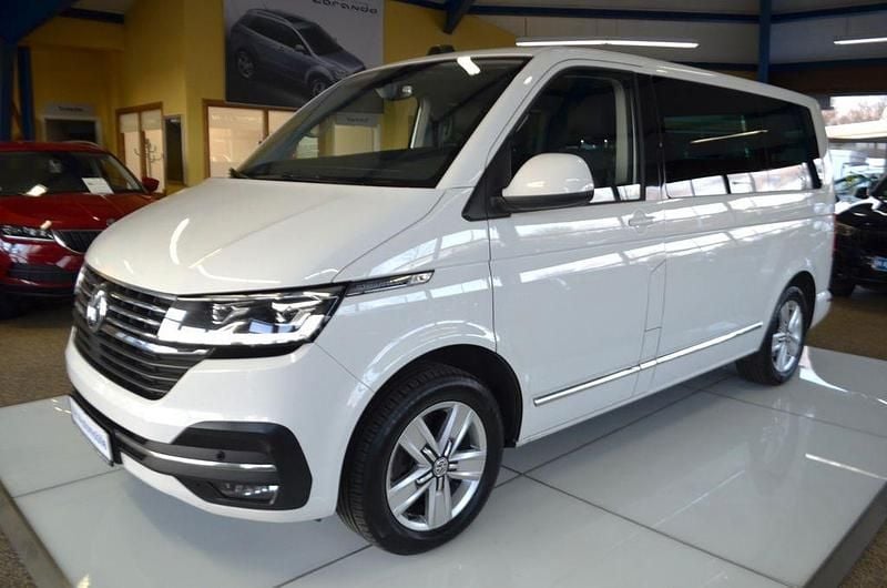 Weiß Gebraucht 2021 VW Multivan R Van | 34.880 € (Fairer Preis) - Bild 1/4